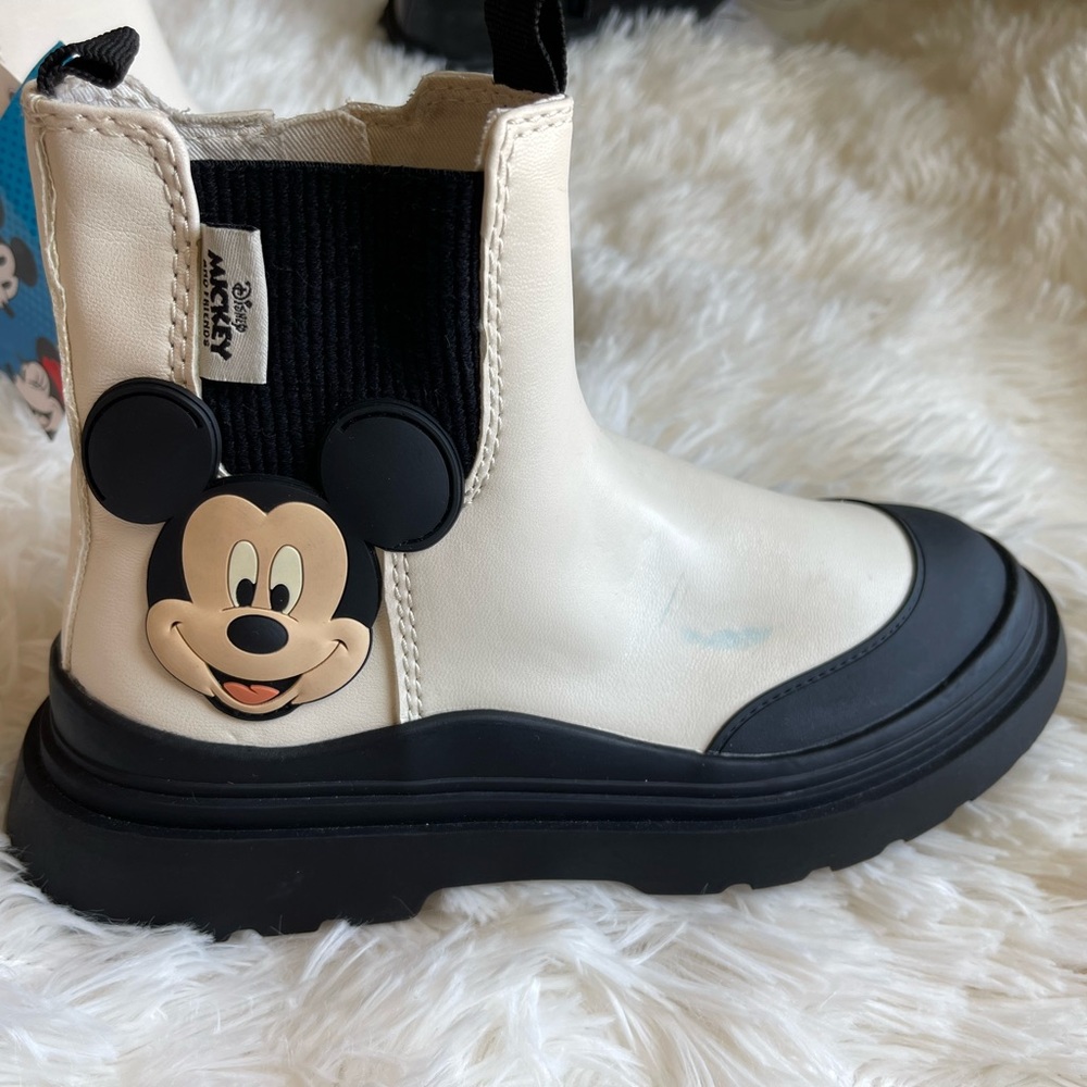 Mickey Disney boots, new with tag, white & black, size 32
